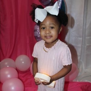 Meet your Posher, Treasure